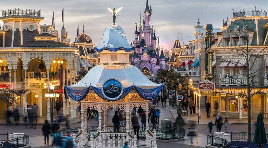 París/Disneyland París – S. Santa